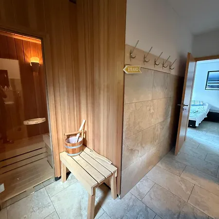 Extravagante Finnhuetten Am Nyaraló Lohmen (Mecklenburg-Vorpommern)